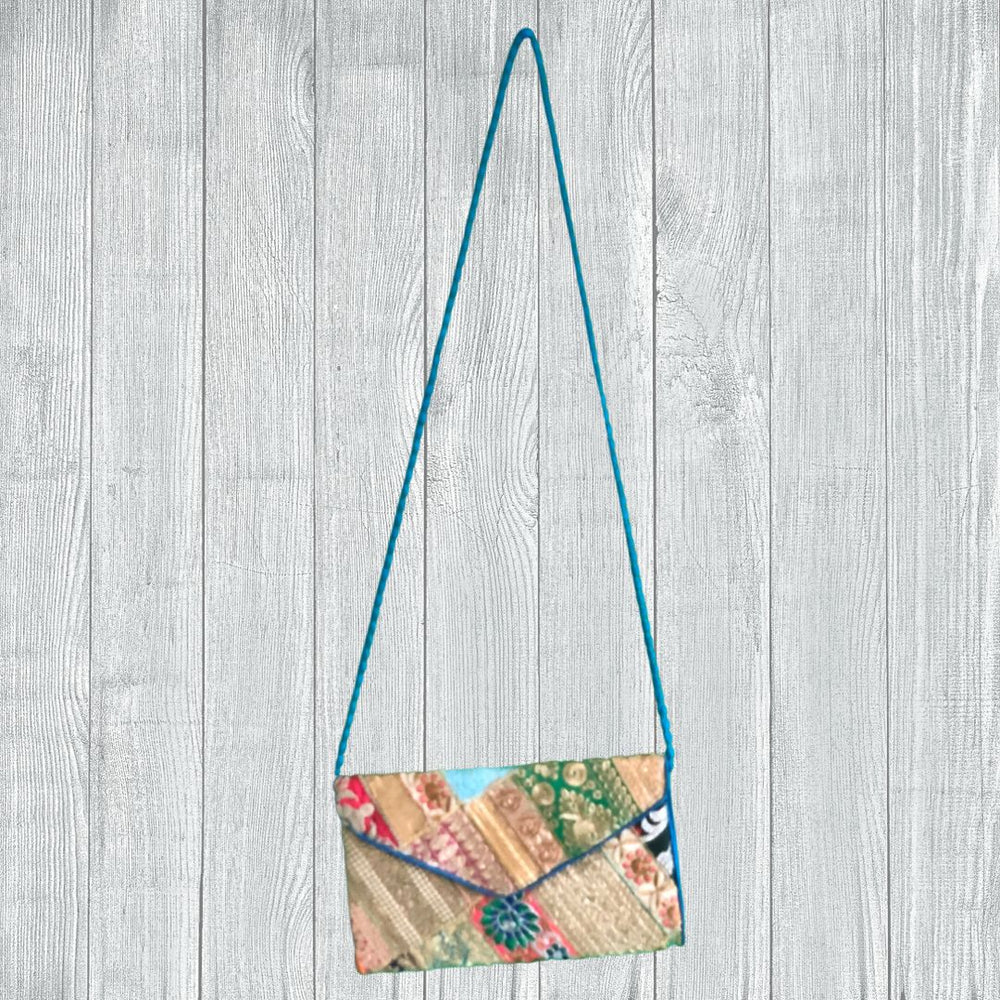 Love My Clutch - Equal Entrance