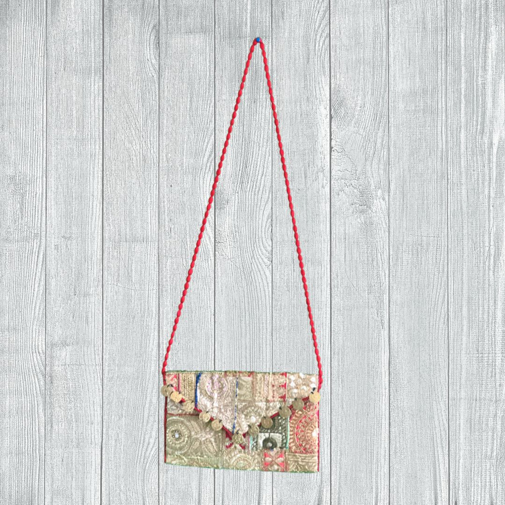 Love My Clutch - Equal Entrance