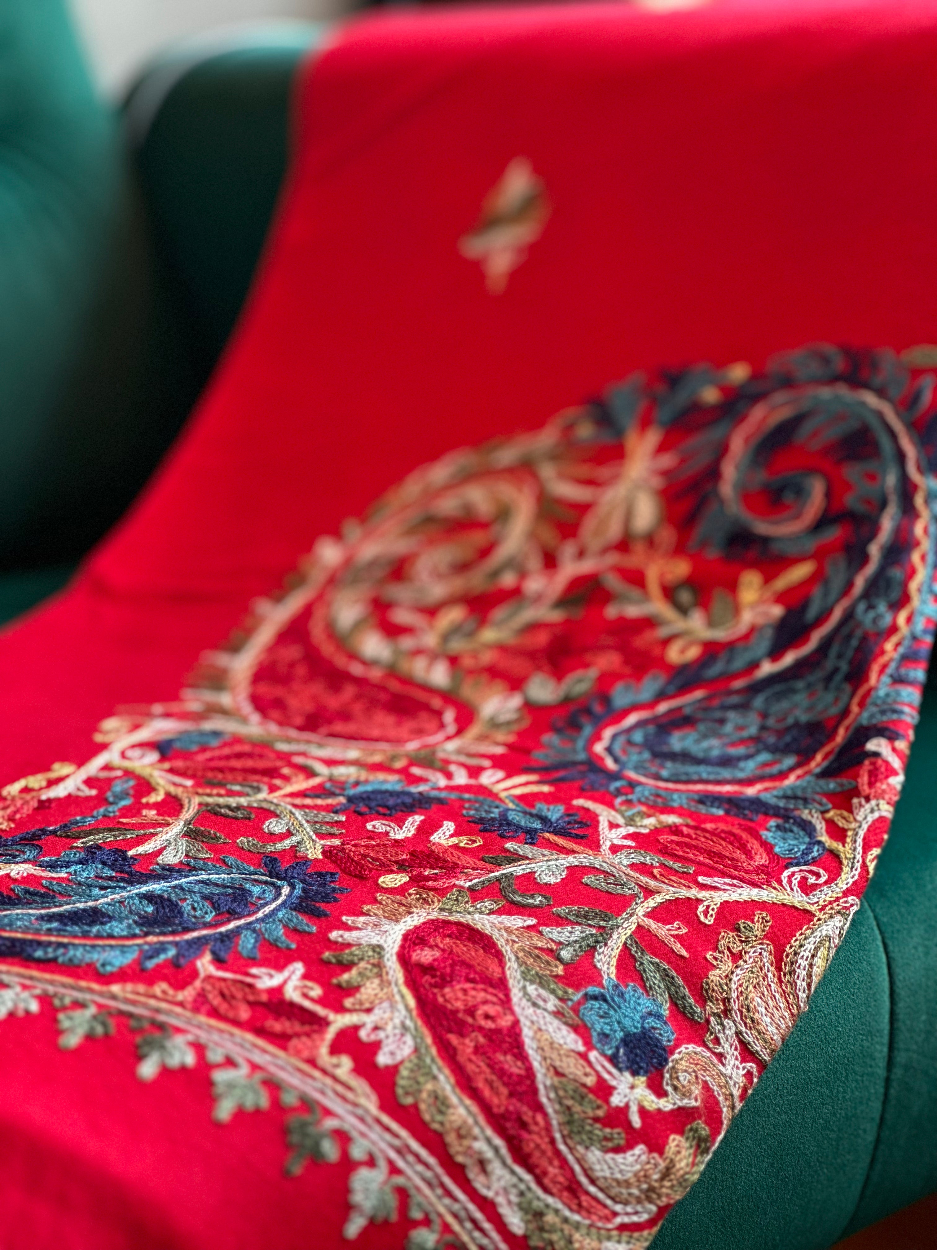 Festive Blanket Shawls - Equal Entrance